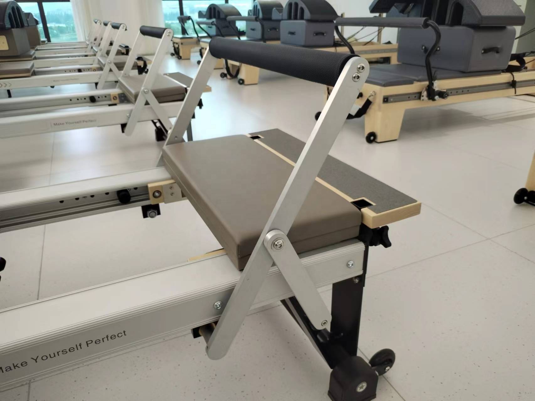 Commerciële Elina Pilates Refo - Yoga Fitness Studio recensie en prijs